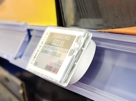 Com instal·lar etiquetes de prestatgeries electròniques?